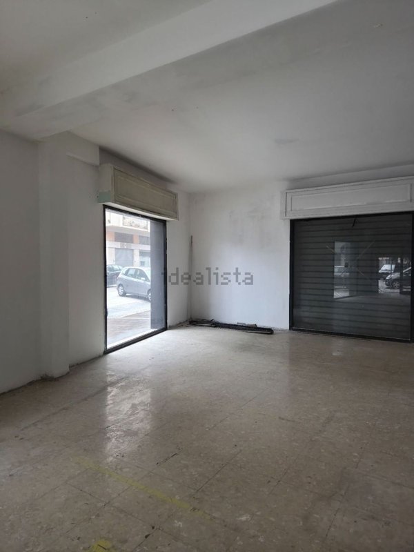 locale commerciale in affitto a Pescara