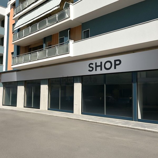 locale commerciale in affitto a Pescara in zona Porta Nuova