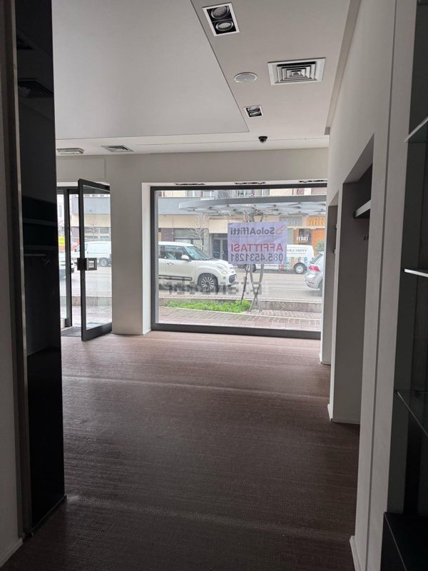 locale commerciale in affitto a Pescara in zona Centro Città