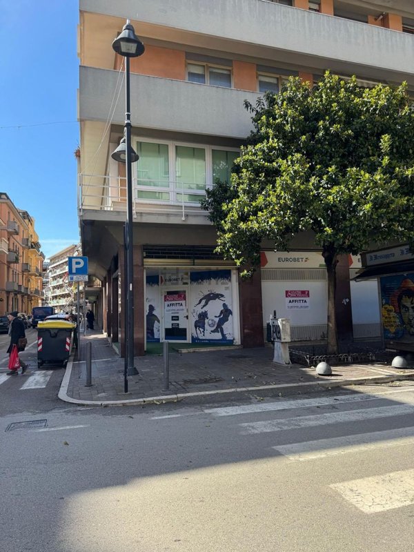 locale commerciale in affitto a Pescara in zona Centro Città