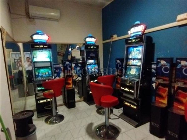 locale commerciale in affitto a Pescara in zona Castellammare