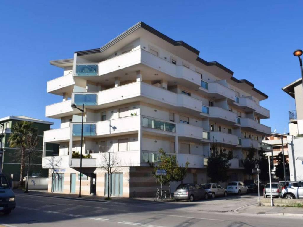 appartamento in affitto a Pescara in zona Centro Città