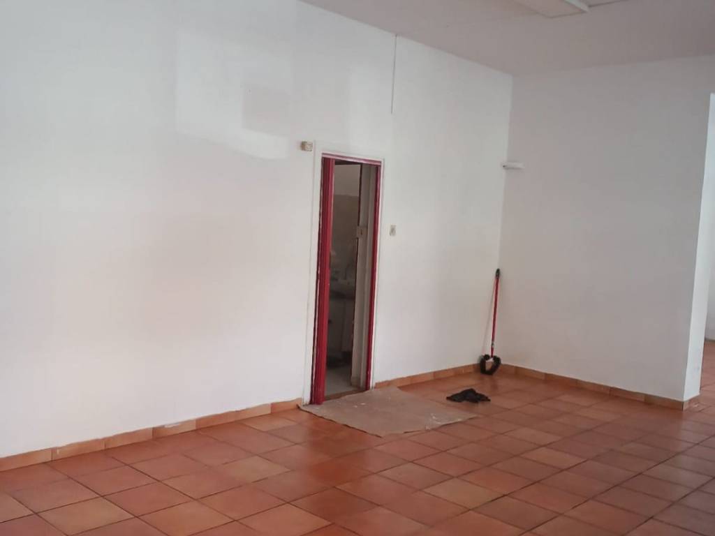 negozio in affitto a Pescara