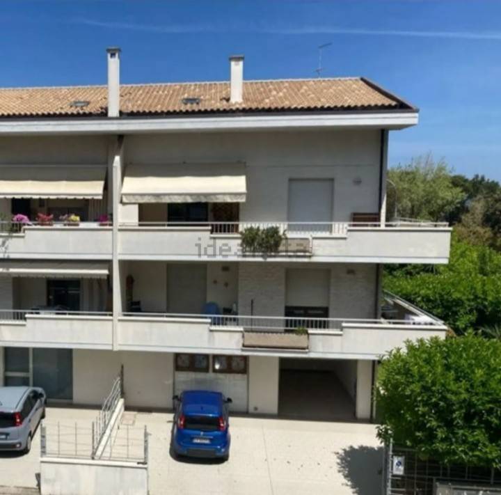 appartamento in affitto a Pescara in zona Pineta