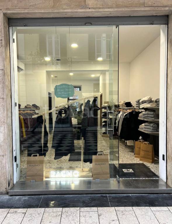 negozio in affitto a Pescara in zona Porta Nuova