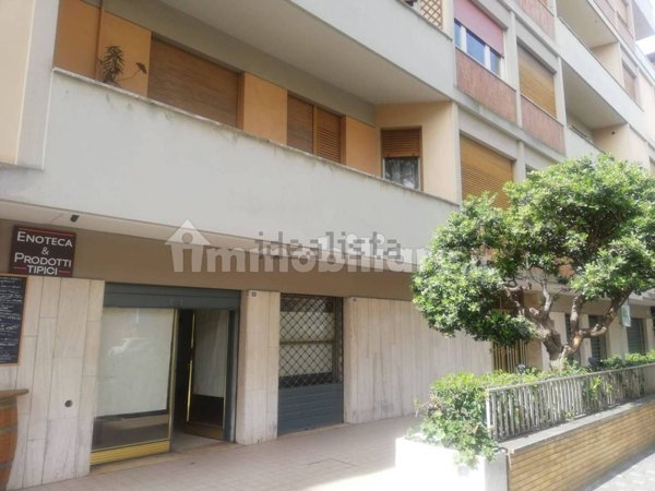 locale commerciale in affitto a Pescara in zona Centro Città