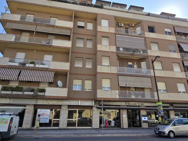 negozio in affitto a Pescara