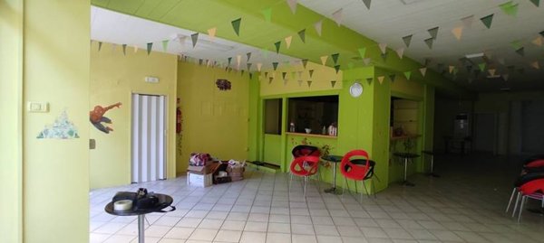 locale commerciale in affitto a Pescara