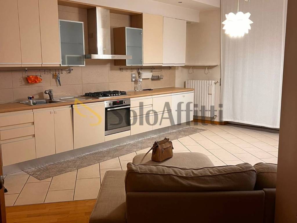 appartamento in affitto a Pescara in zona Centro Città