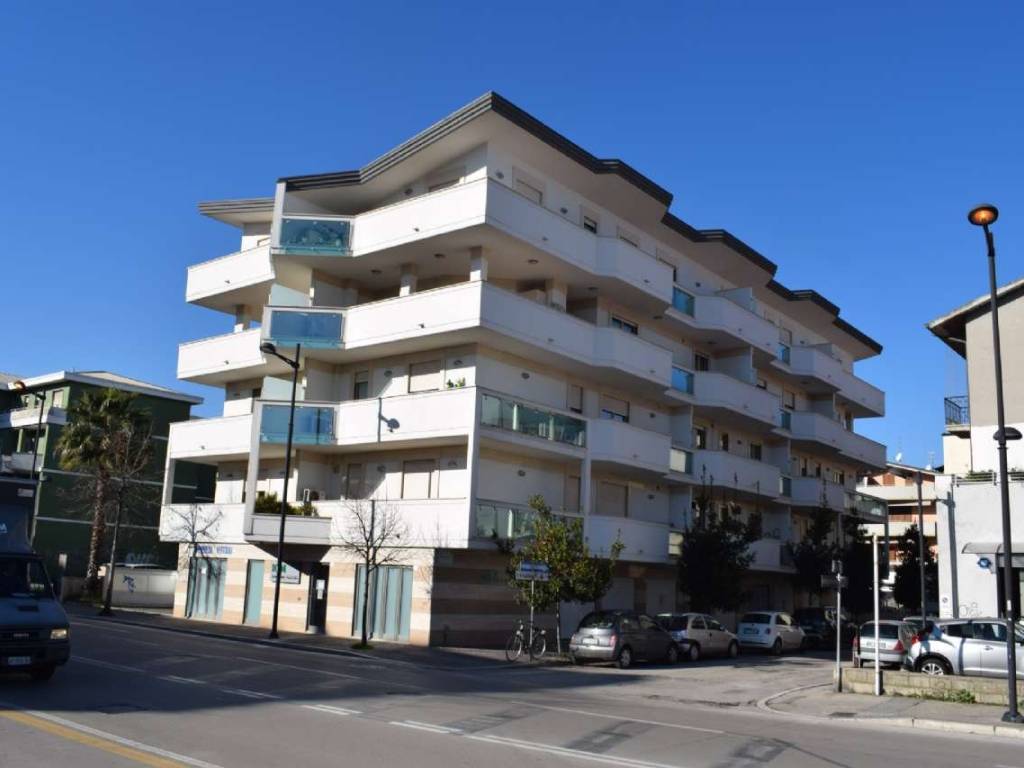 appartamento in affitto a Pescara in zona Centro Città