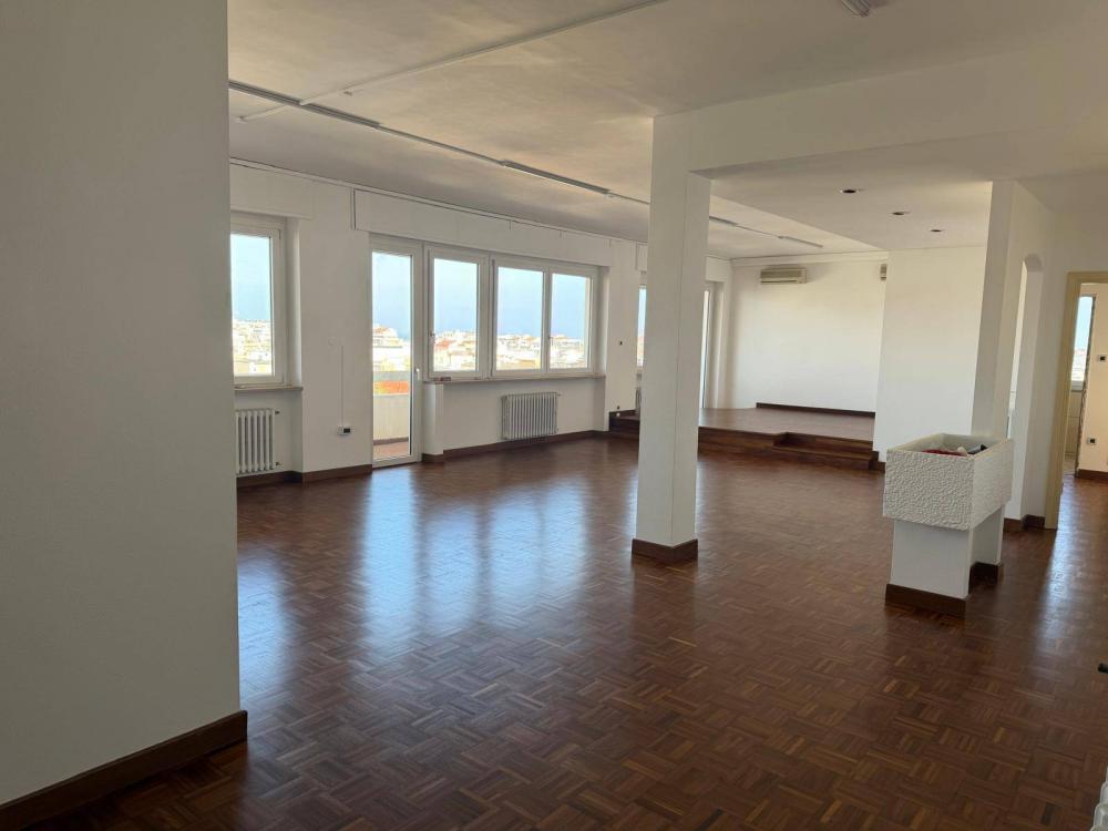 appartamento in affitto a Pescara in zona Centro Città