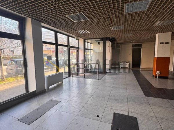 negozio in affitto a Pescara in zona Centro Città