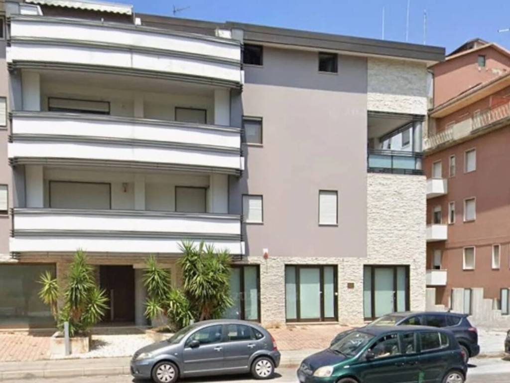 trivano in affitto a Pescara in zona Pineta