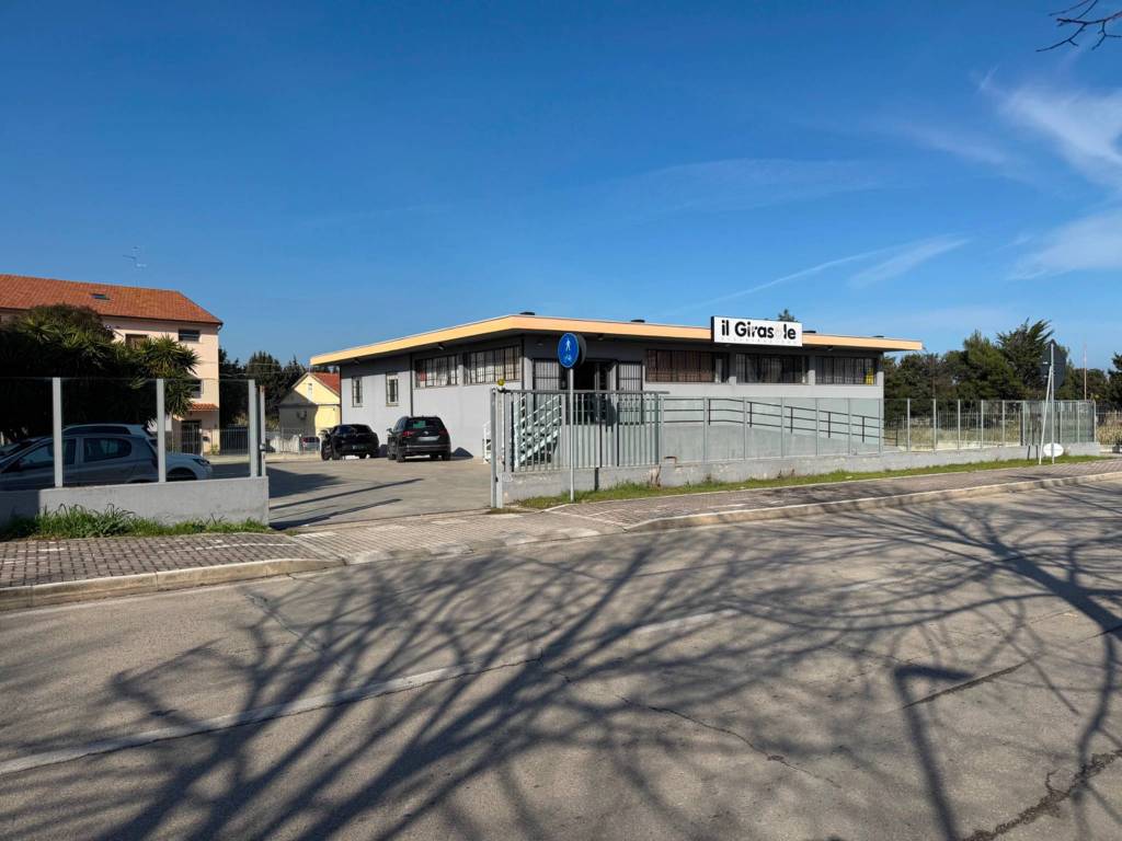 negozio in affitto a Pescara in zona Fontanelle