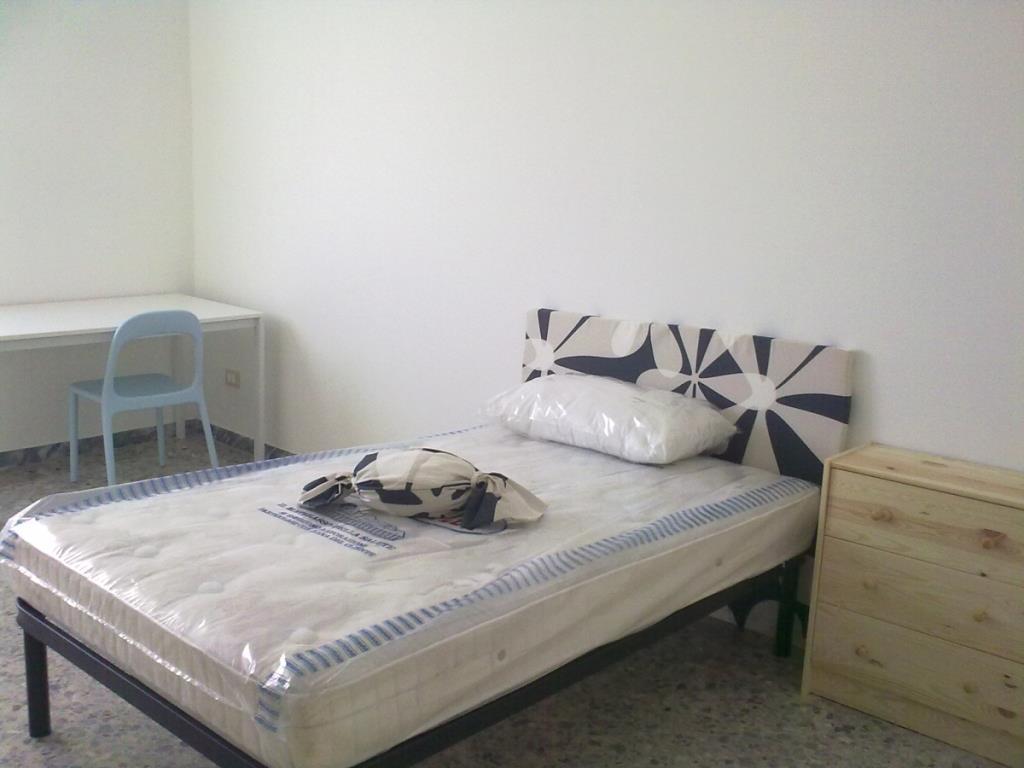 camera singola in affitto a Pescara in zona Porta Nuova