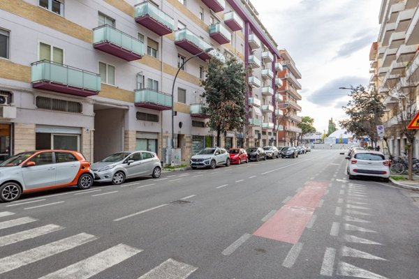 locale commerciale in affitto a Pescara in zona Porta Nuova