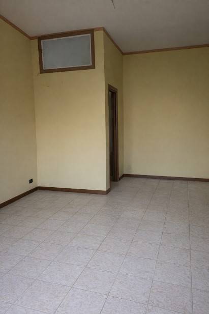 negozio in affitto a Pescara in zona Porta Nuova