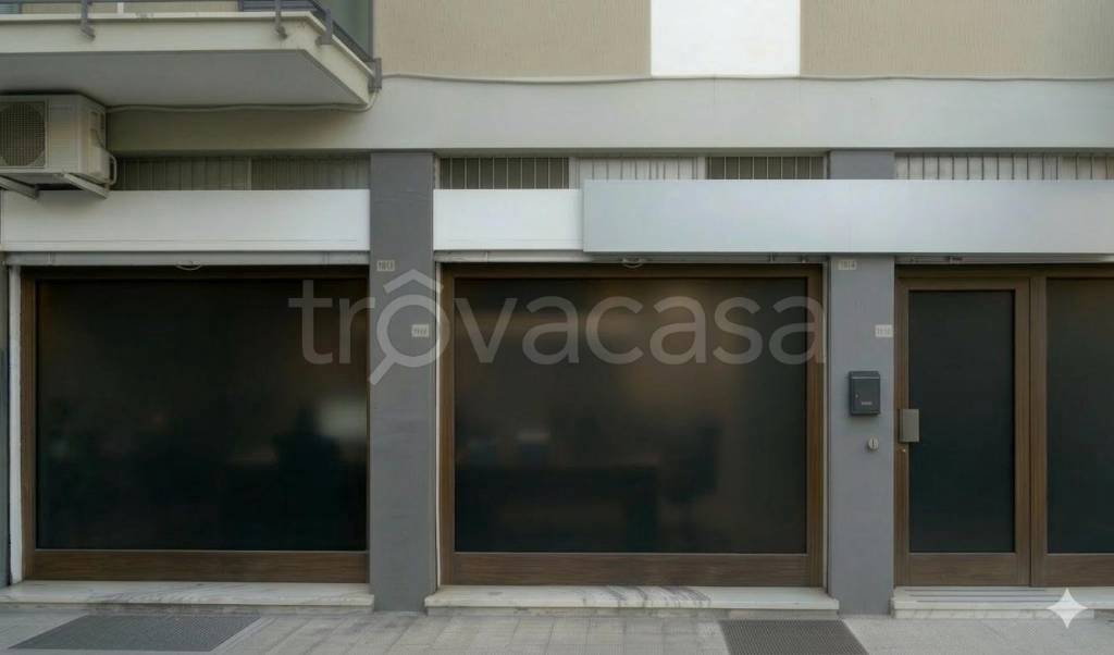 negozio in affitto a Pescara in zona Porta Nuova