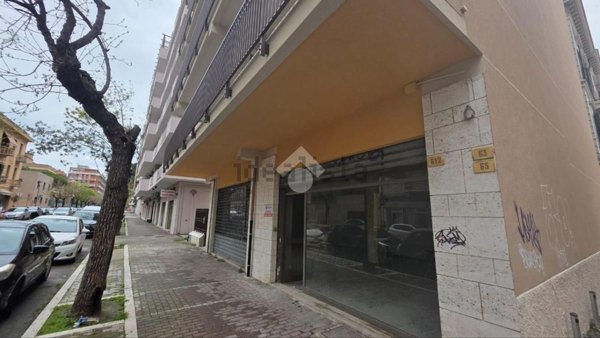 negozio in affitto a Pescara in zona Porta Nuova