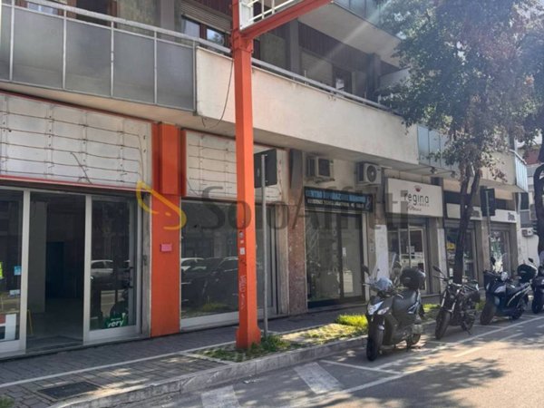 negozio in affitto a Pescara in zona Porta Nuova