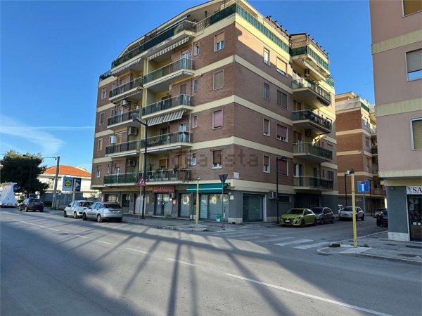 locale commerciale in affitto a Pescara in zona Castellammare