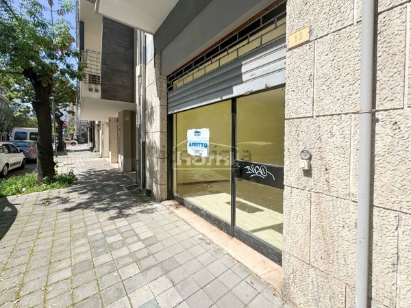 locale commerciale in affitto a Pescara in zona Porta Nuova