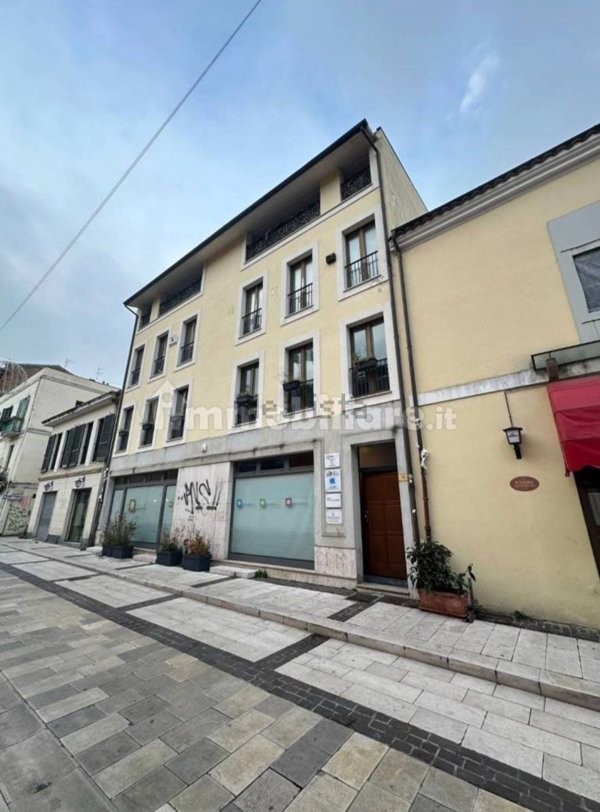 ufficio in affitto a Pescara in zona Porta Nuova