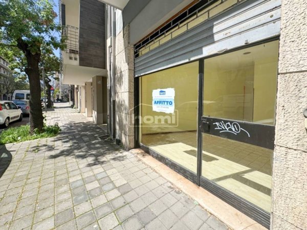 locale commerciale in affitto a Pescara in zona Porta Nuova