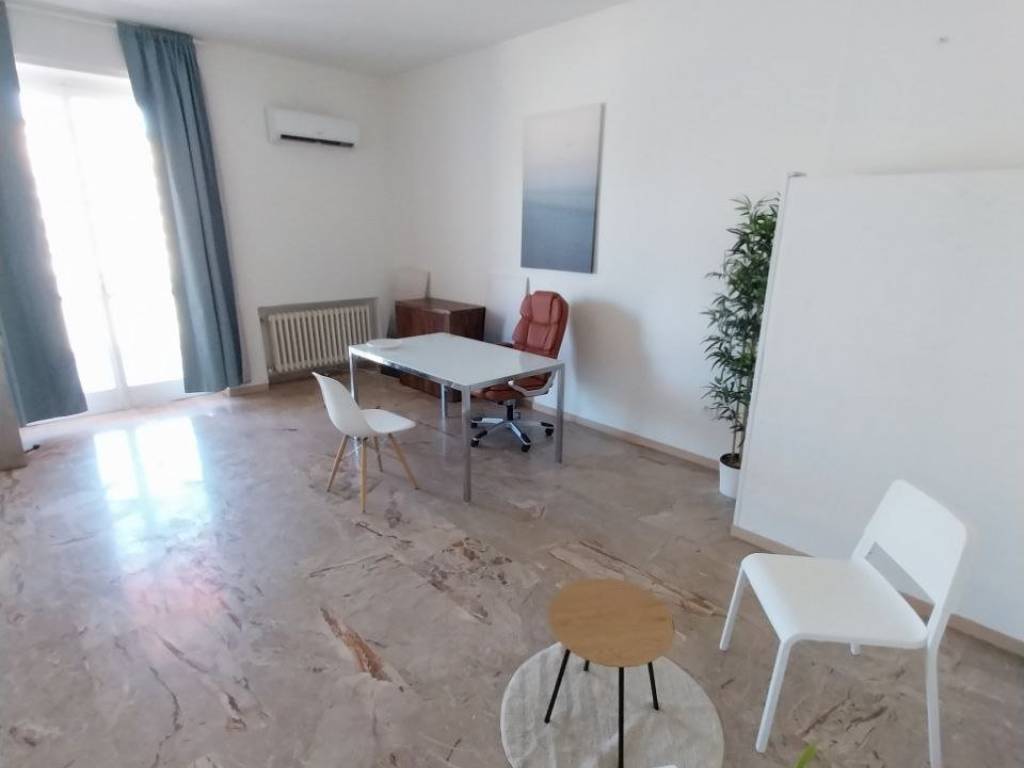 ufficio in affitto a Pescara