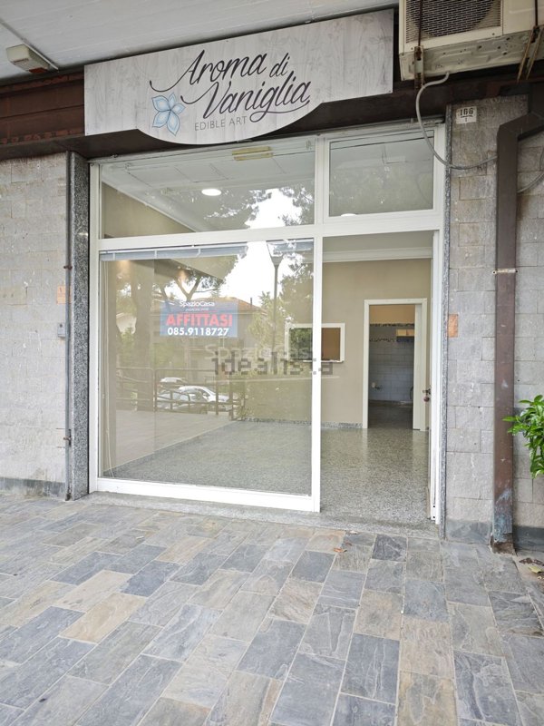 locale commerciale in affitto a Pescara