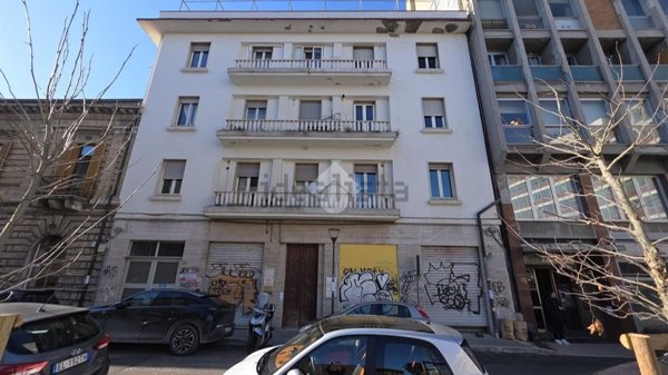 negozio in affitto a Pescara in zona Porta Nuova