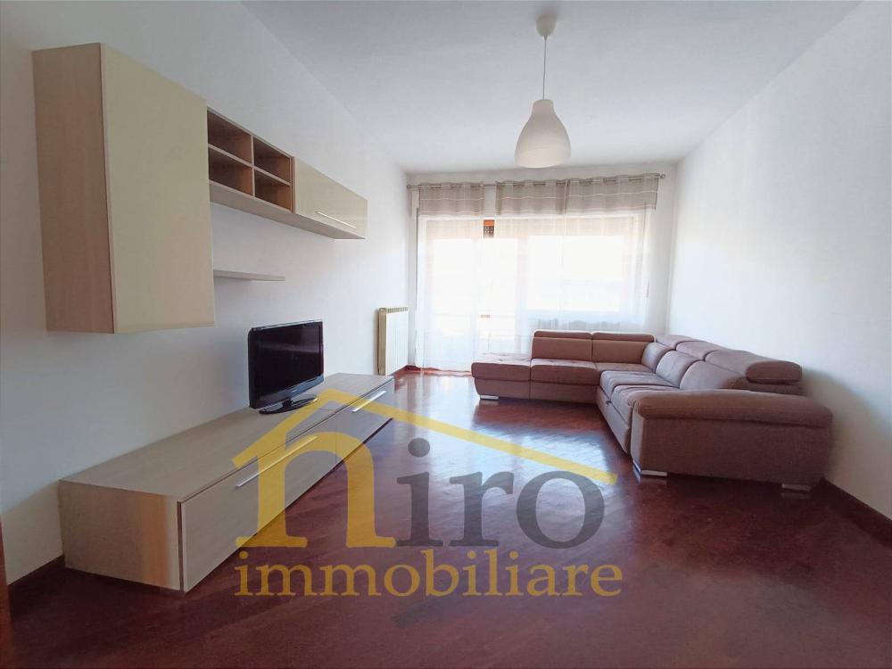 appartamento in affitto a Pescara in zona Centro Città
