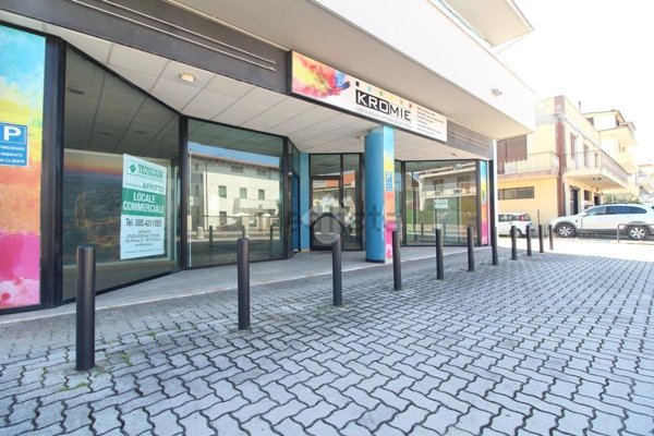 locale commerciale in affitto a Pescara