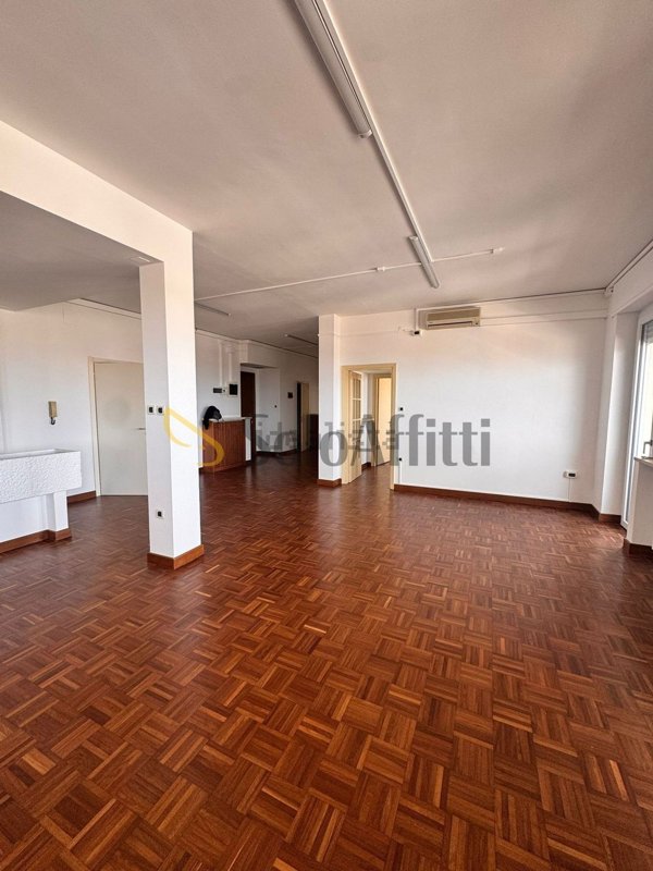 appartamento in affitto a Pescara in zona Centro Città