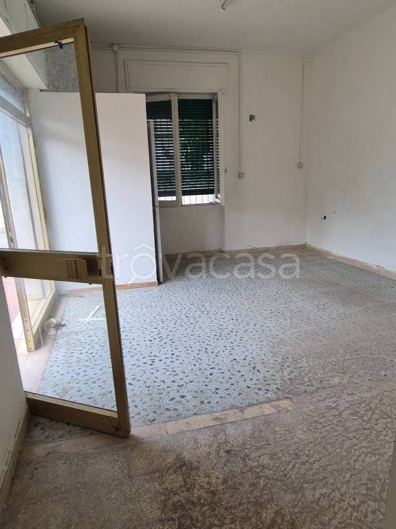 locale commerciale in affitto a Pescara