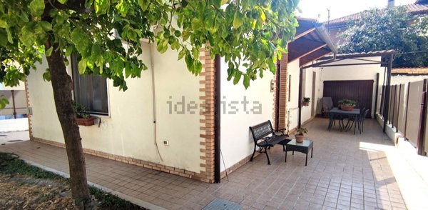 casa indipendente in affitto a Pescara in zona Castellammare