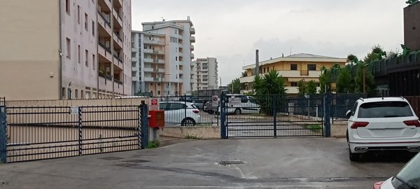 box auto in affitto a Pescara