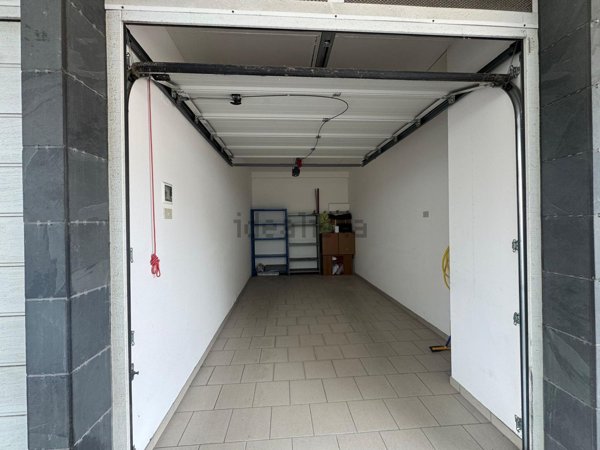 box auto in affitto a Pescara