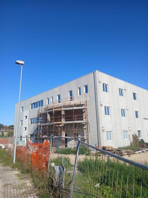 ufficio in affitto a Pianella in zona Cerratina