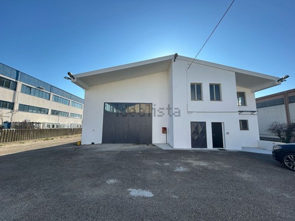 casa indipendente in affitto a Spoltore in zona Villa Raspa