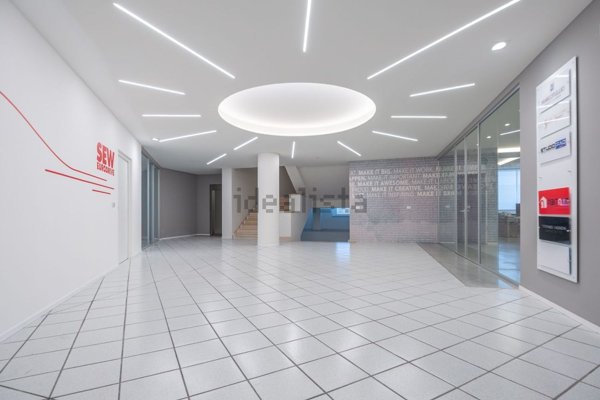 ufficio in affitto a Spoltore in zona Pescarina