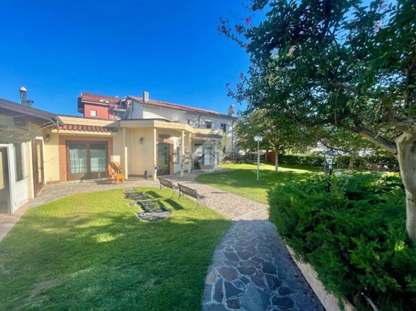 casa indipendente in affitto a Spoltore in zona Villa Raspa