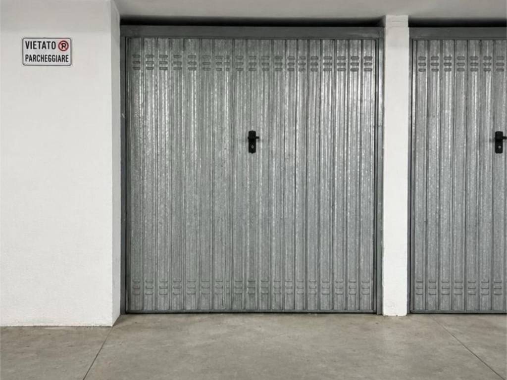 box auto in affitto a Spoltore in zona Villa Raspa
