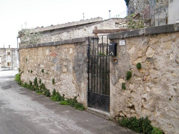 appartamento in affitto ad Ari