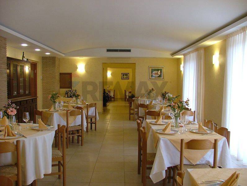 negozio in affitto a Casoli in zona Quarto da Capo