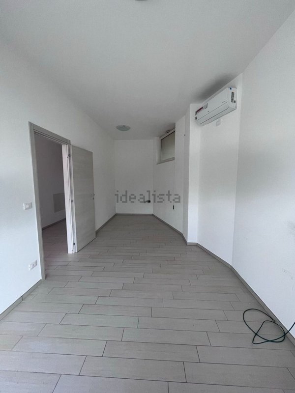 locale commerciale in affitto a Castel Frentano