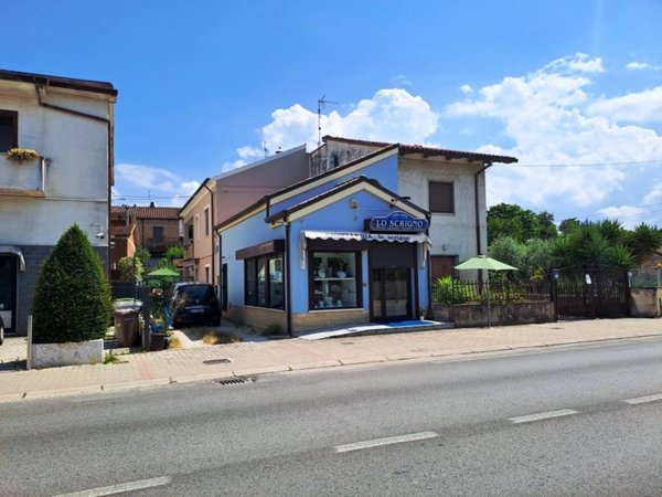 locale commerciale in affitto a Chieti in zona Brecciarola
