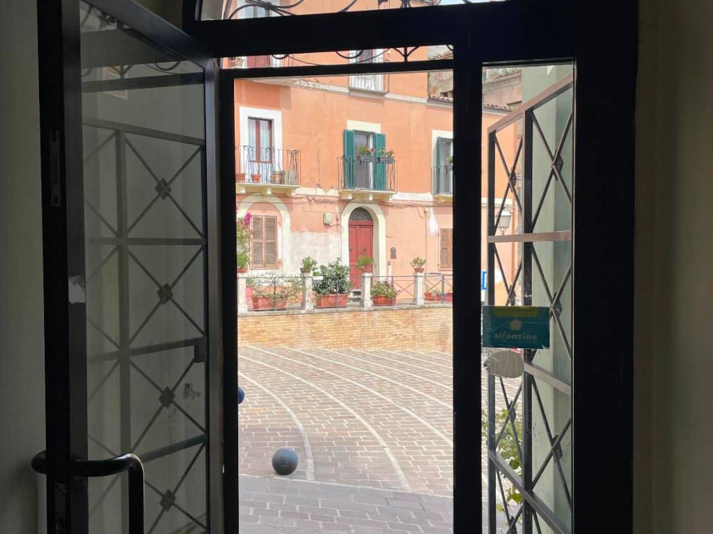 negozio in affitto a Chieti in zona Centro Città