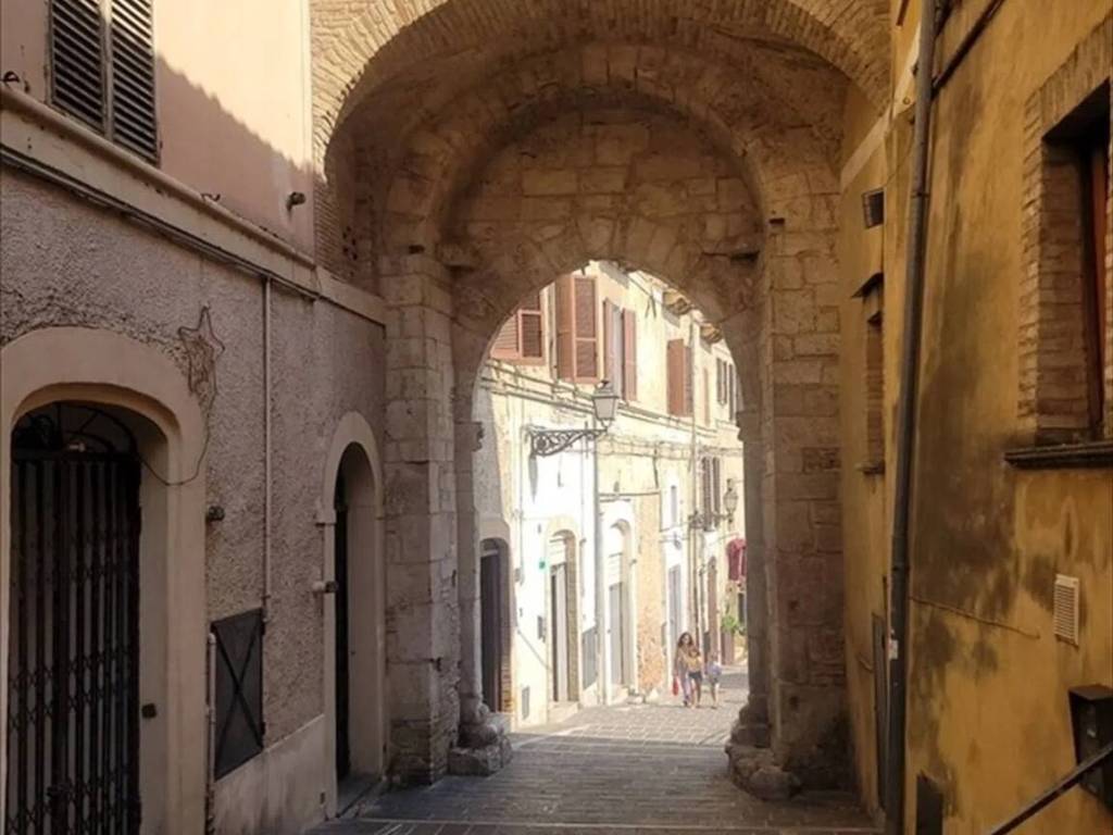 negozio in affitto a Chieti