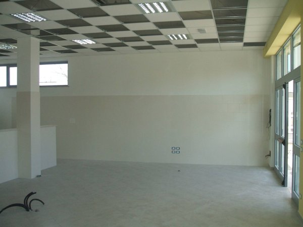 negozio in affitto a Chieti in zona Chieti Scalo